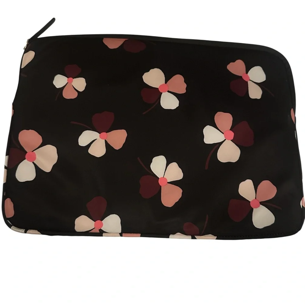 Kate Spade Pink and White Floral Laptop Sleeve- NWOT